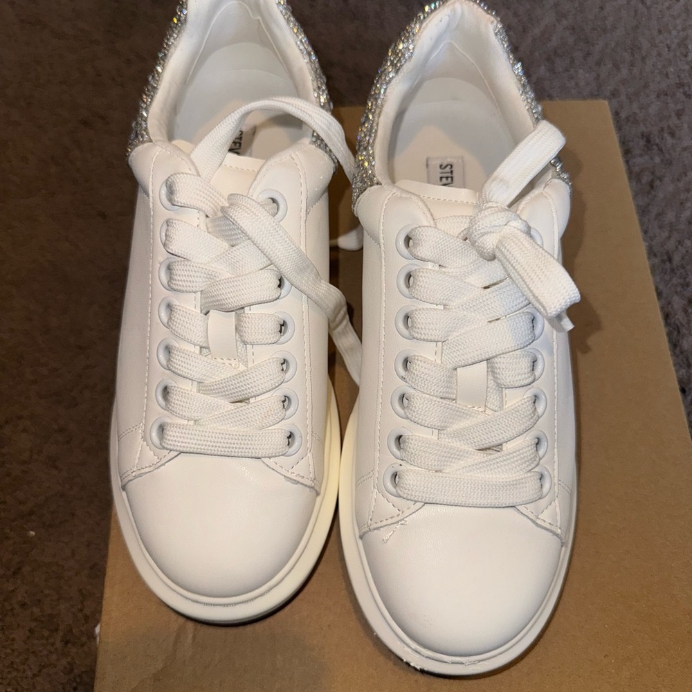 Steve Madden Women’s Gaines Sneaker- White Sneakers with Silver Sequin Details